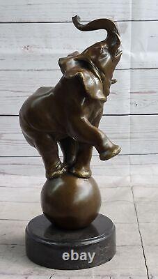 Vintage Bronze Éléphant Statue Sculpture Sur Marbre Base Art Déco Signé