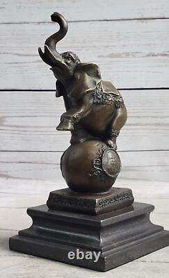 Vintage Bronze Éléphant Statue Sculpture Sur Marbre Base Art Déco Signée