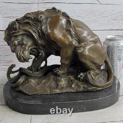 Vintage Bronze Sculpture Statue Lion Vs Serpent Signée Véritable Marbre Base