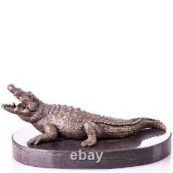 Vintage Sculpture Crocodile en bronze Sur un marbre noir Signée