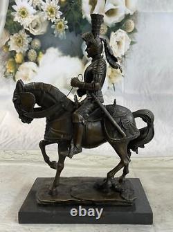 Vintage Signée Knight Guerrier Bronze Statue Par Milo Sculpture Marbre Ouvre